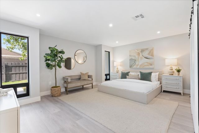 4951 SW 94th Way, Cooper City, FL 33328