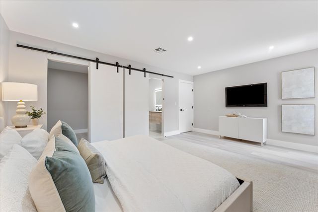 4951 SW 94th Way, Cooper City, FL 33328