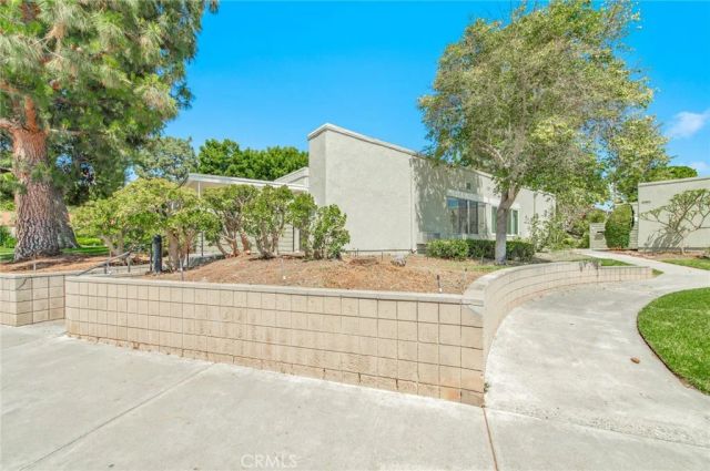 2264 Via Puerta B, Laguna Woods, CA 92637