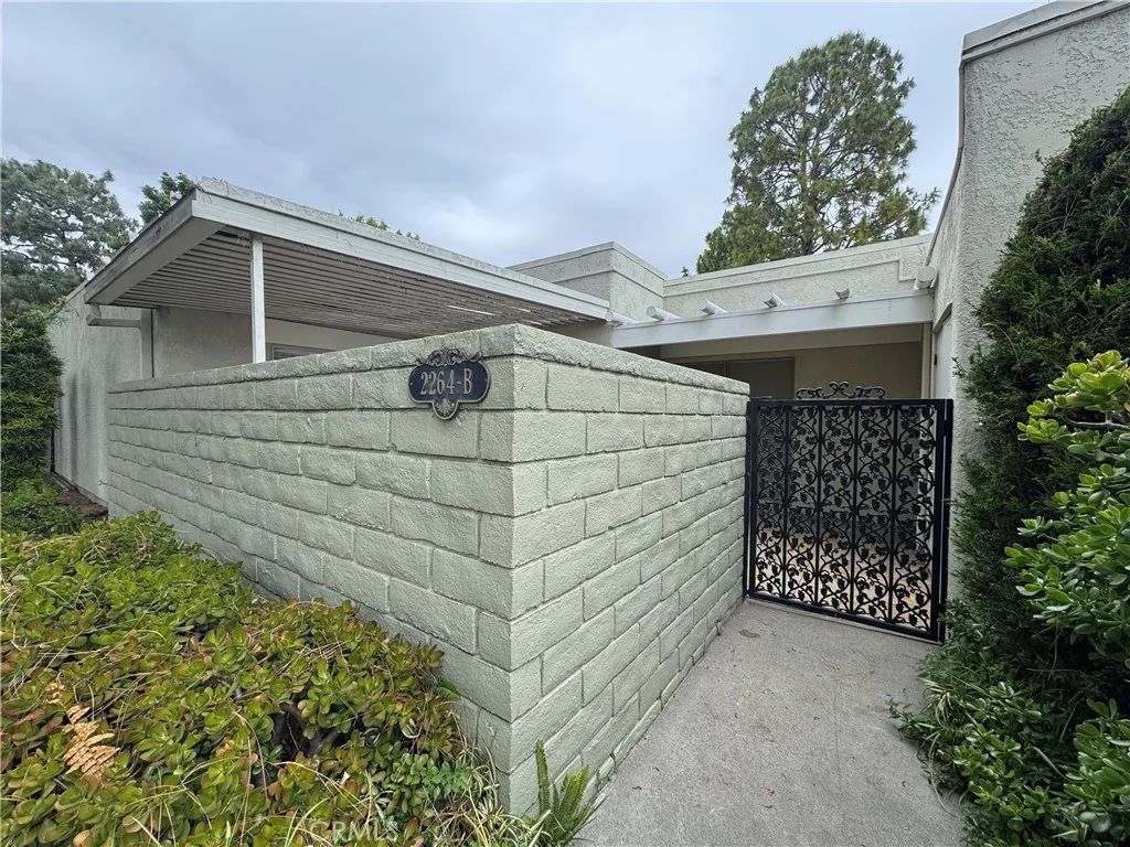 2264 Via Puerta B, Laguna Woods, CA 92637