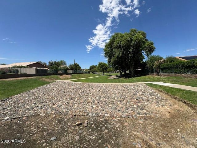 17701 N Woodrose Avenue, Surprise, AZ 85374