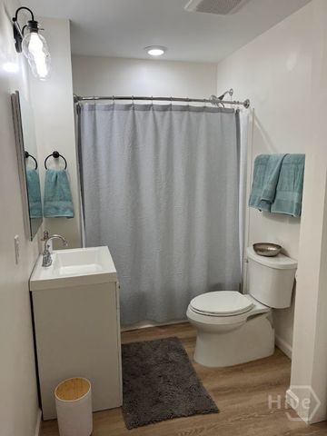 637 Columbus Drive B, Savannah, GA 31405