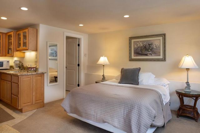 938 Lighthouse Avenue, Pacific Grove, CA 93950