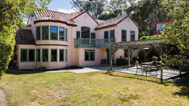 938 Lighthouse Avenue, Pacific Grove, CA 93950