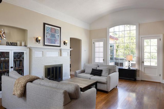 938 Lighthouse Avenue, Pacific Grove, CA 93950