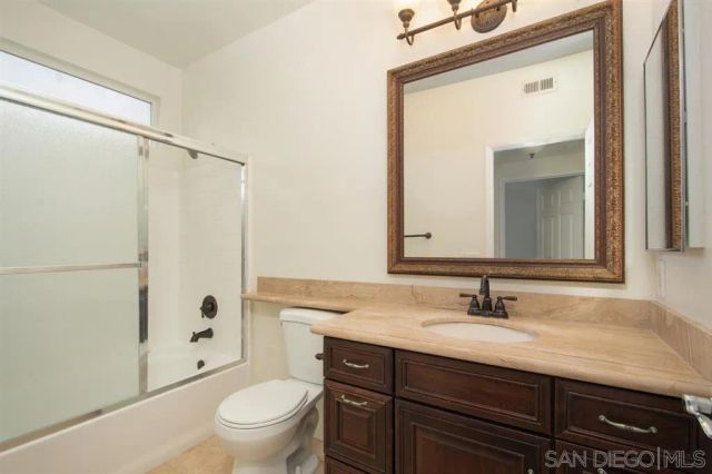 12368 Carmel Country Road 201, San Diego, CA 92130