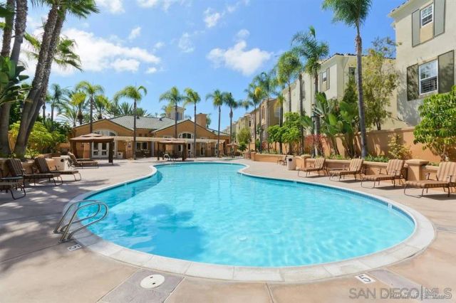 12368 Carmel Country Road 201, San Diego, CA 92130