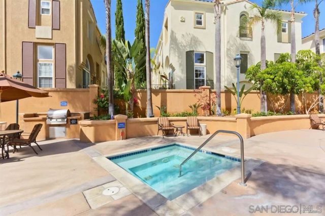 12368 Carmel Country Road 201, San Diego, CA 92130