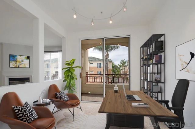 12368 Carmel Country Road 201, San Diego, CA 92130