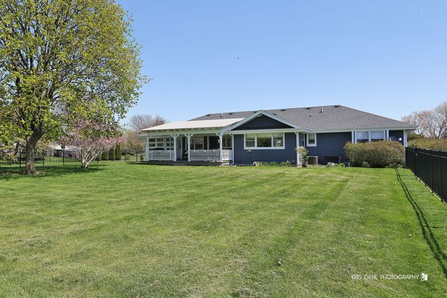 9209 Anthony Lane, Spring Grove, IL 60081