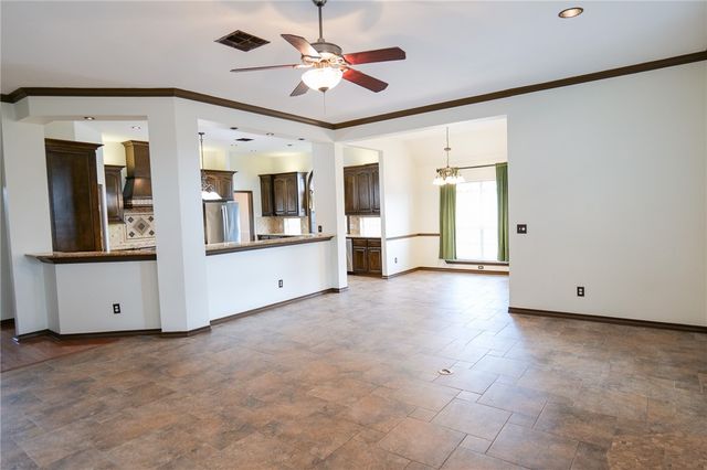 5131 High Bank Dr, Corpus Christi, TX 78413