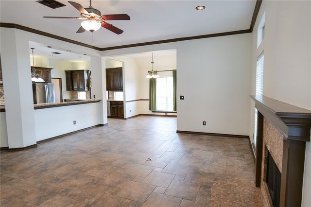 5131 High Bank Dr, Corpus Christi, TX 78413