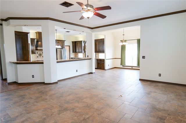 5131 High Bank Dr, Corpus Christi, TX 78413