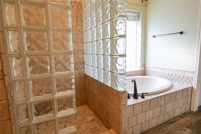 5131 High Bank Dr, Corpus Christi, TX 78413