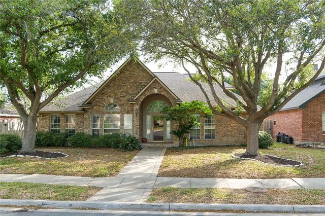 5131 High Bank Dr, Corpus Christi, TX 78413