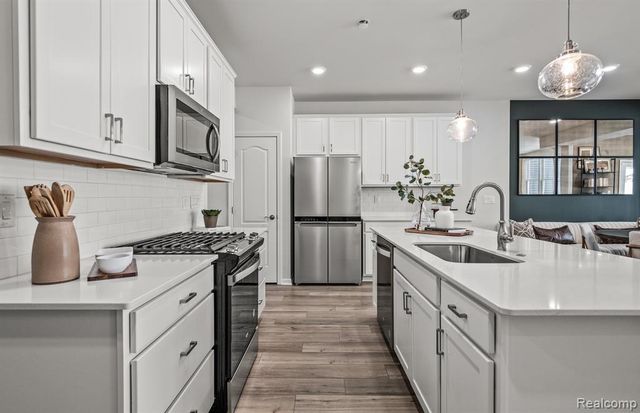 1524 Arcadia Drive, Milford, MI 48381