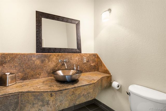 960 S High Street, Denver, CO 80209