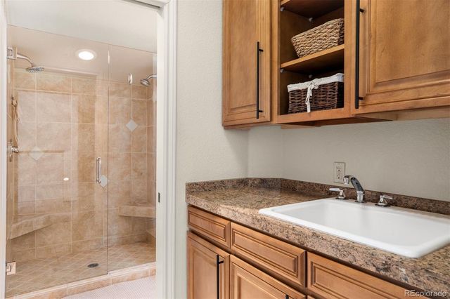 960 S High Street, Denver, CO 80209