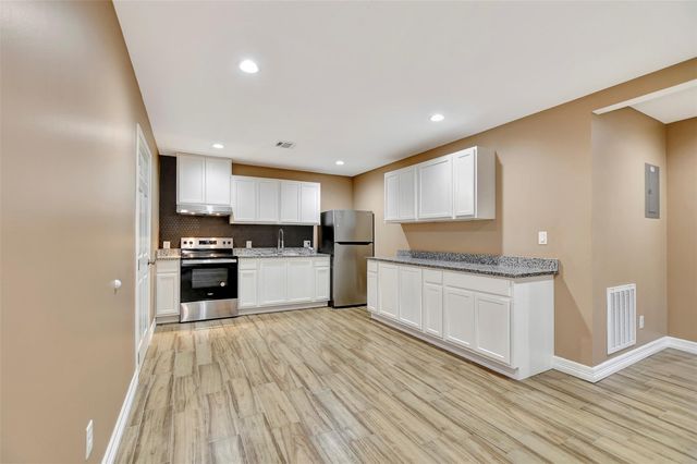7900 Lane Street A, Houston, TX 77029