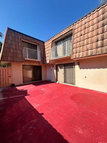 804 BLUE RIDGE Circle, West Palm Beach, FL 33409