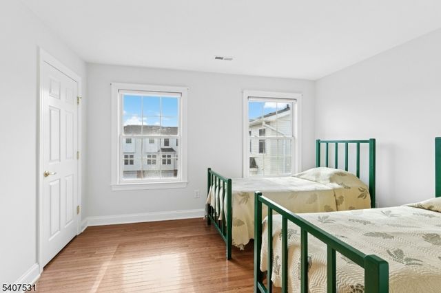 615 Maple Ct 615, Garwood Boro, NJ 07027