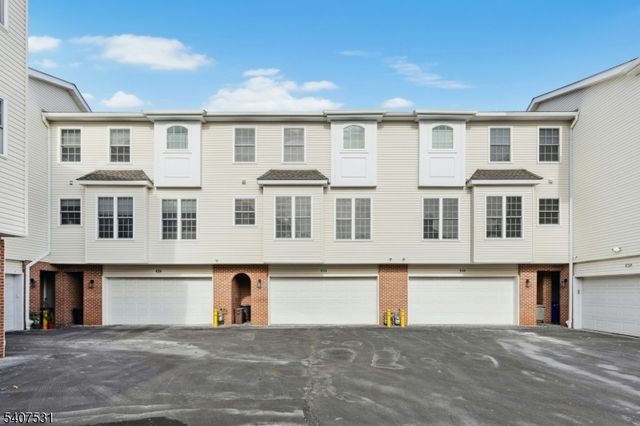615 Maple Ct 615, Garwood Boro, NJ 07027