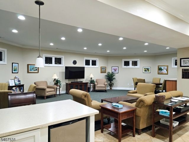 615 Maple Ct 615, Garwood Boro, NJ 07027