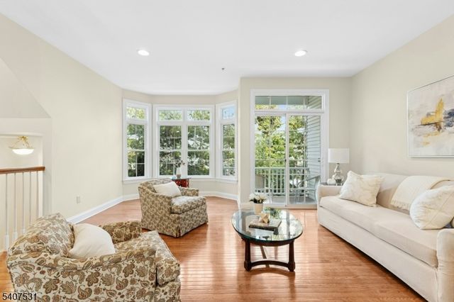 615 Maple Ct 615, Garwood Boro, NJ 07027