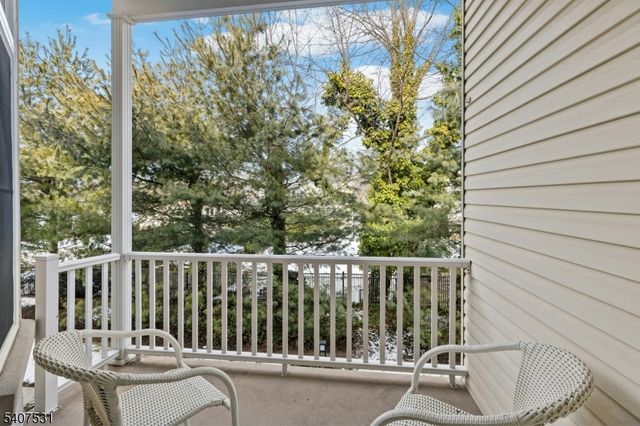 615 Maple Ct 615, Garwood Boro, NJ 07027