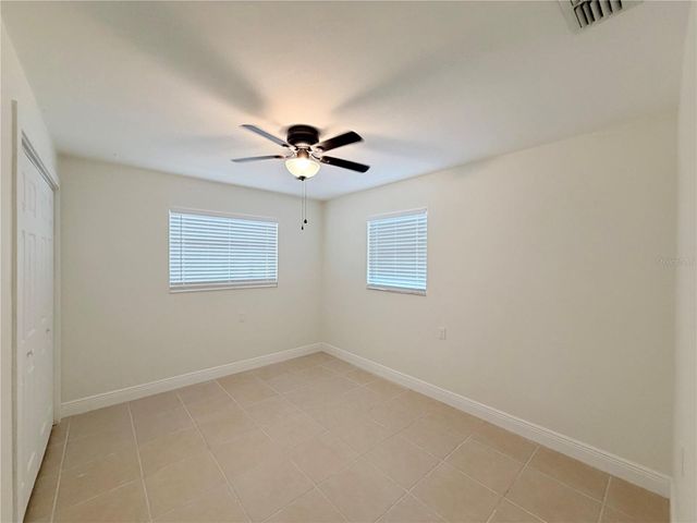 1827 OKLAHOMA AVENUE NE, St Petersburg, FL 33703