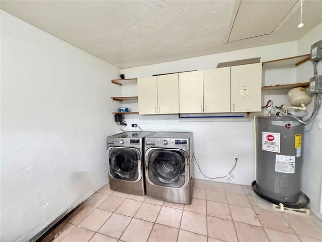 1827 OKLAHOMA AVENUE NE, St Petersburg, FL 33703