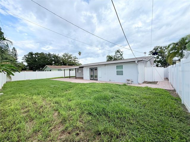 1827 OKLAHOMA AVENUE NE, St Petersburg, FL 33703