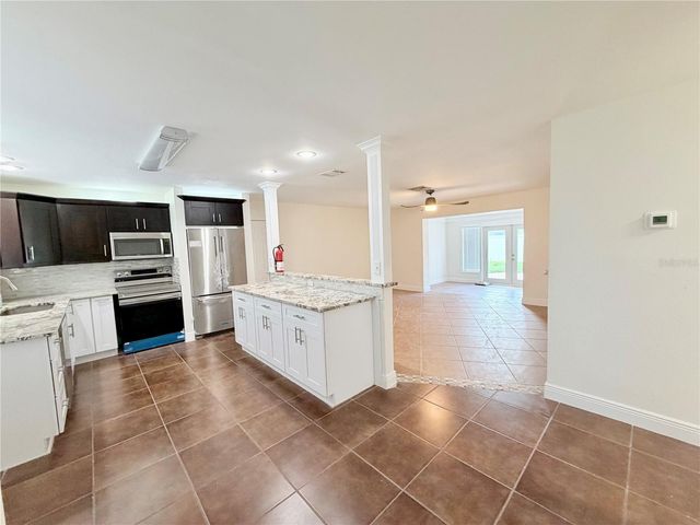 1827 OKLAHOMA AVENUE NE, St Petersburg, FL 33703