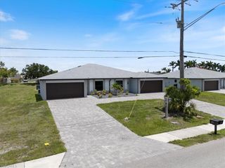 333-335 SW 47th TER, Cape Coral, FL 33914