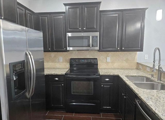 10259 VILLA PALAZZO COURT, Tampa, FL 33615