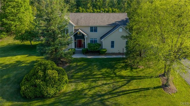 7322 Dartmoor Crossing, Manlius, NY 13066