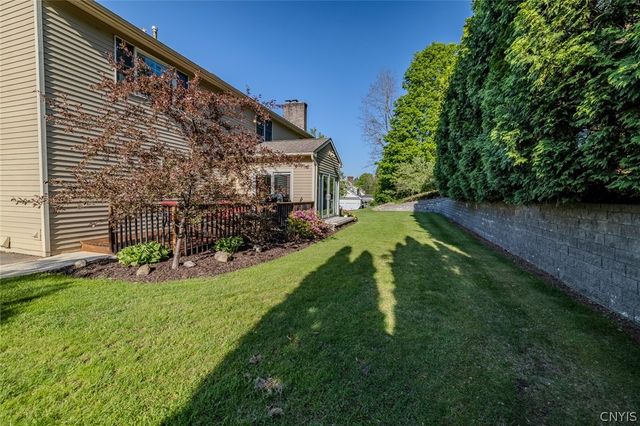 7322 Dartmoor Crossing, Manlius, NY 13066