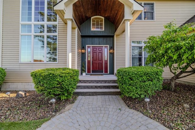 7322 Dartmoor Crossing, Manlius, NY 13066