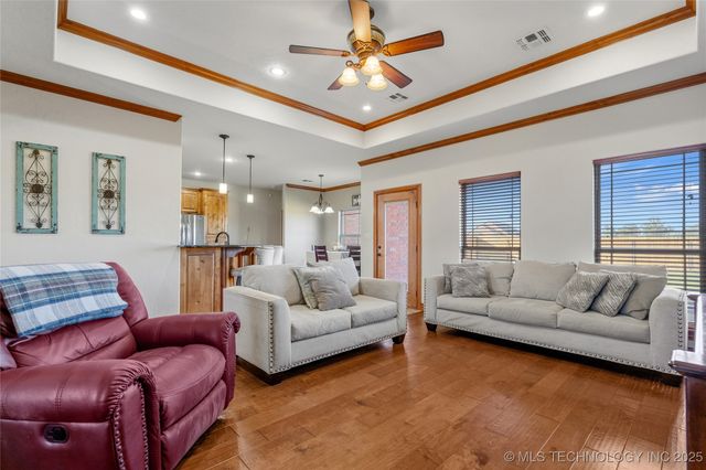 55 Covington, Ardmore, OK 73401