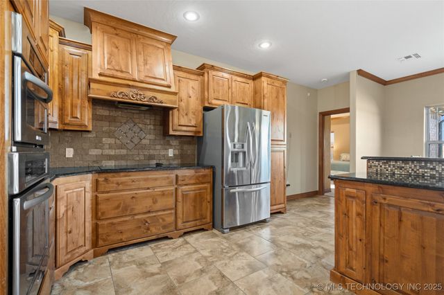 55 Covington, Ardmore, OK 73401