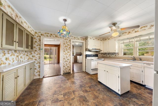 868 Fairview Avenue, Hartwell, GA 30643