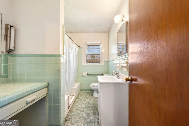 868 Fairview Avenue, Hartwell, GA 30643