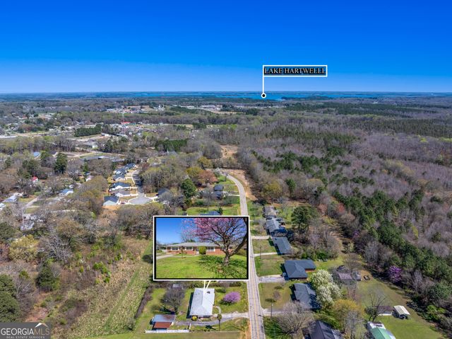 868 Fairview Avenue, Hartwell, GA 30643