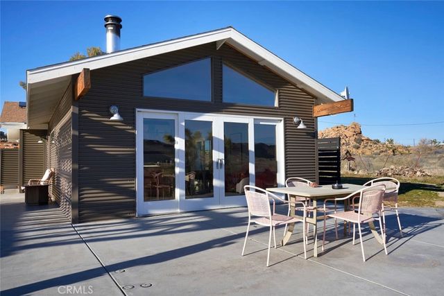 52733 Oak Drive, Pioneertown, CA 92268