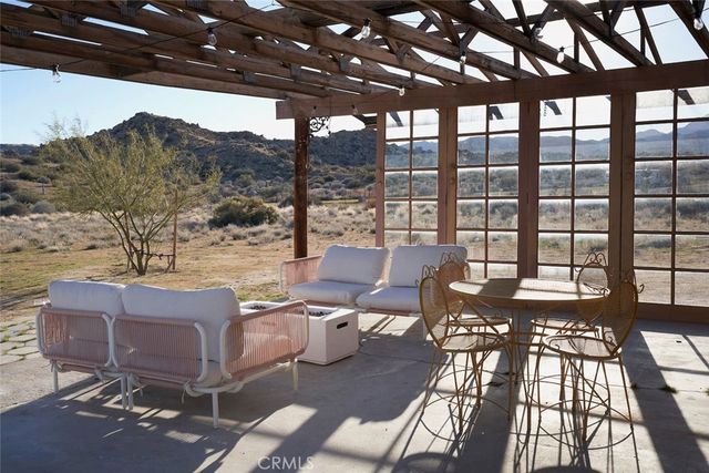 52733 Oak Drive, Pioneertown, CA 92268