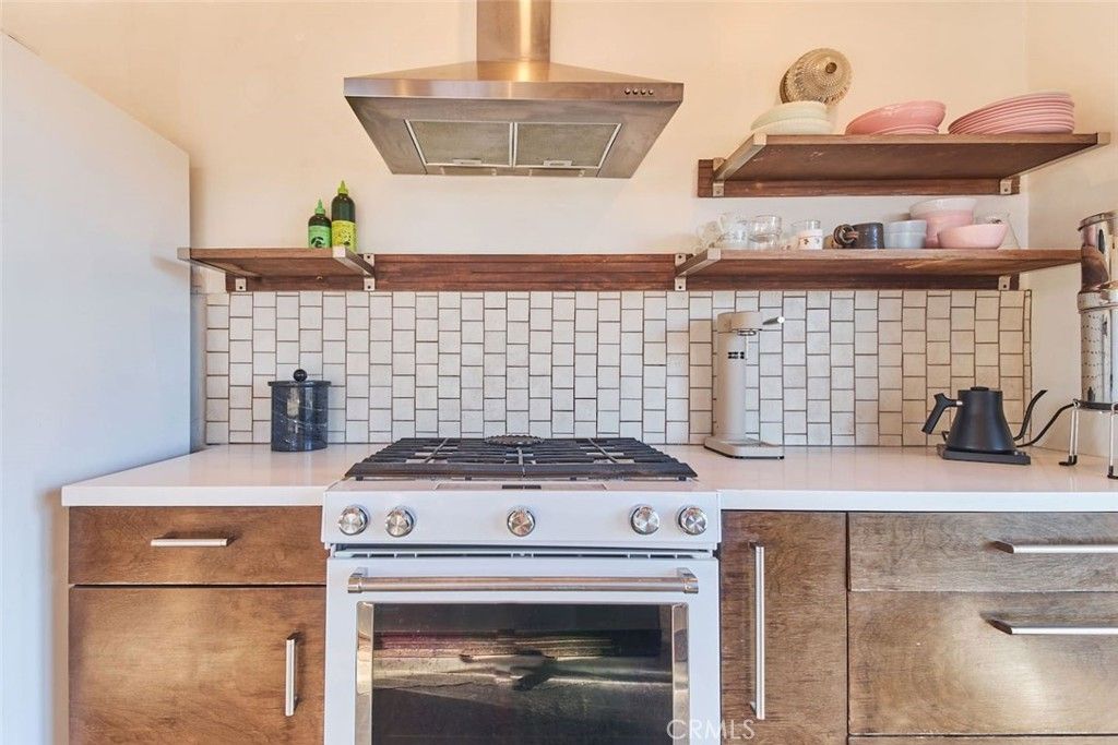 Image 15 of property listing at 52733 Oak Drive, Pioneertown, CA 92268