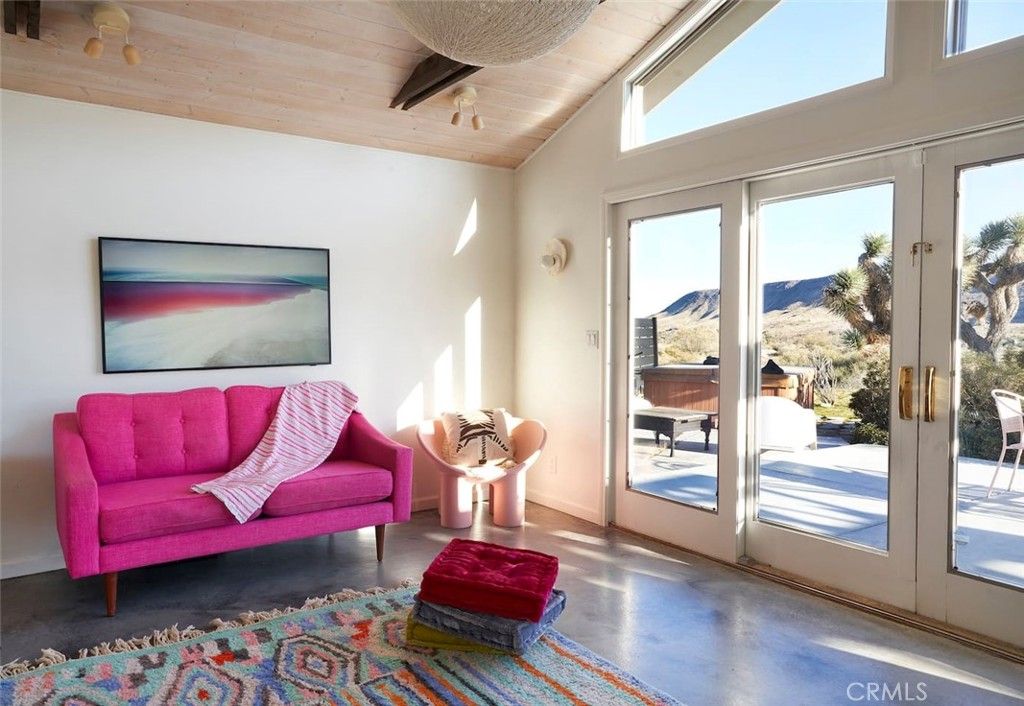 Image 7 of property listing at 52733 Oak Drive, Pioneertown, CA 92268