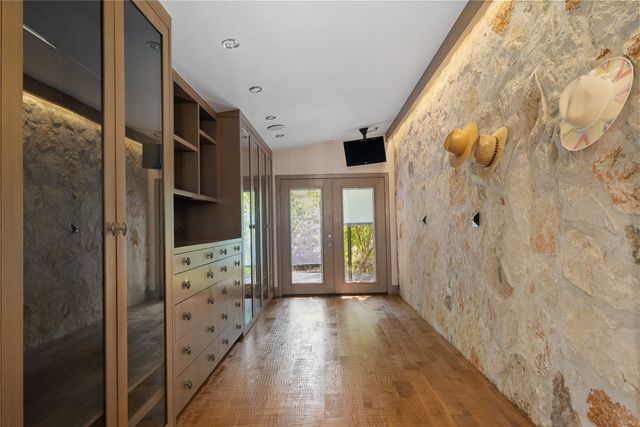 11438 E Ricks Circle, Dallas, TX 75230