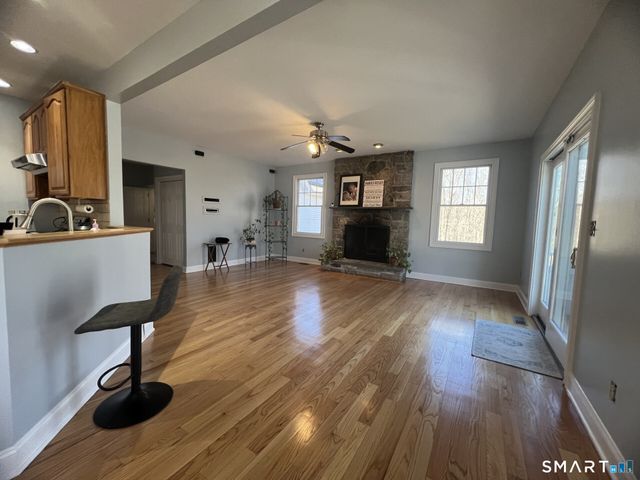 7 Old Town Road, Seymour, CT 06483