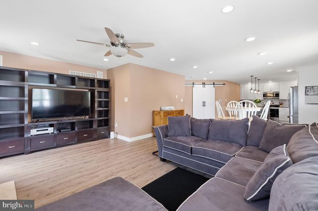 61 PINE HURST DR, Pottstown, PA 19464